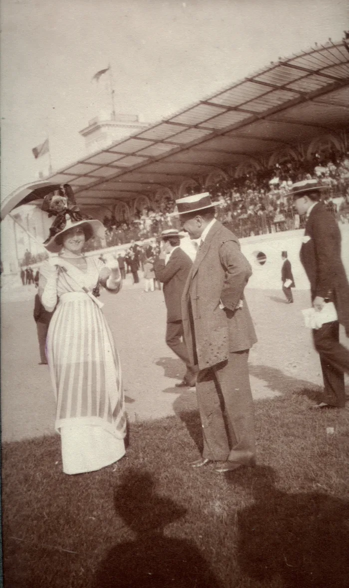 Eleganta la hipodrom