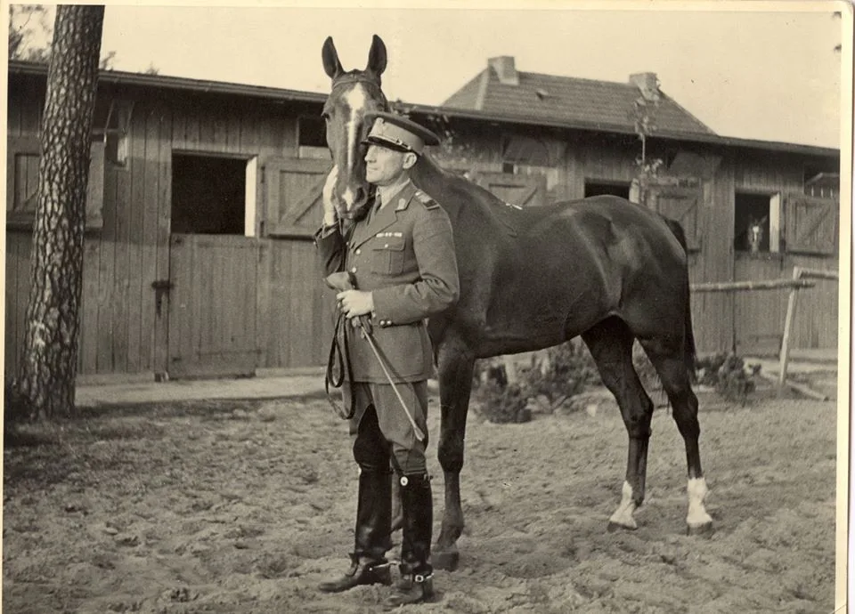 Henri Rang (n. 8 iunie 1902 - d. 25 decembrie 1946 Muzeul SPortului3