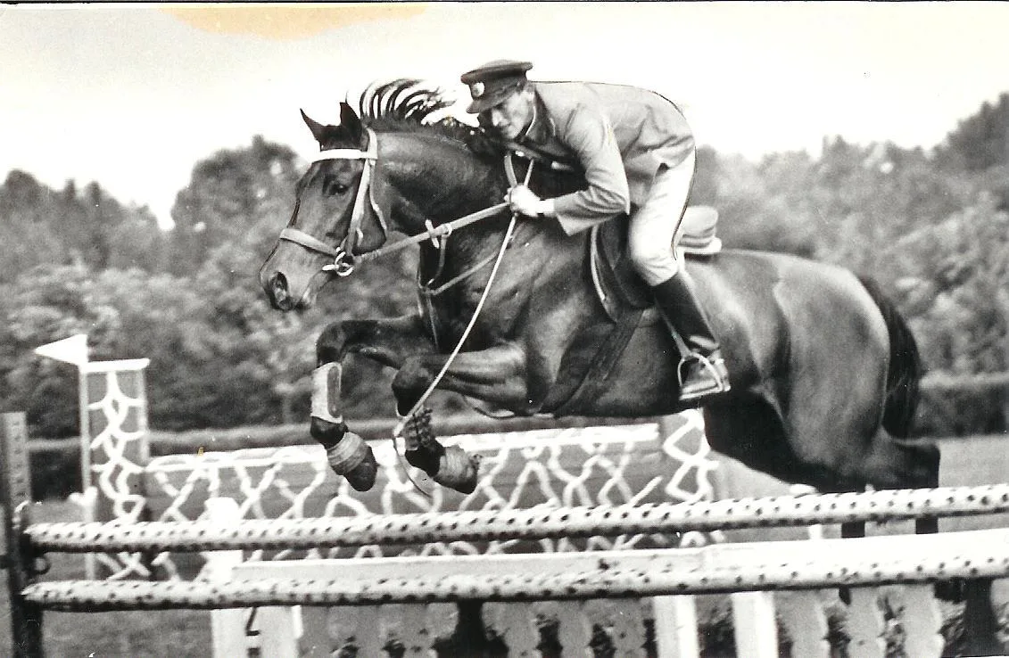 Anghel Donescu - Cu Nasturas la Finala de Campionat - categoria usoara (120cm- loc 3)